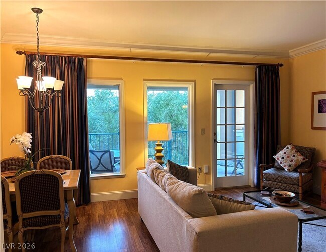 Building Photo - 30 Strada Di Villaggio