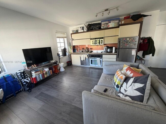 Building Photo - 435 21st St