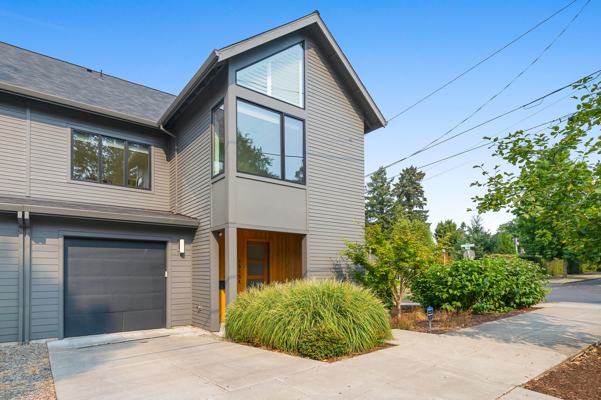 Building Photo - 1515 SE 57th Ave