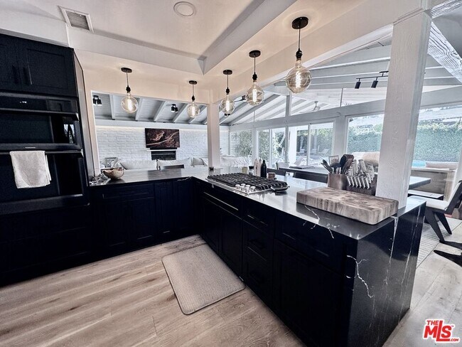 Building Photo - 22428 Victory Blvd