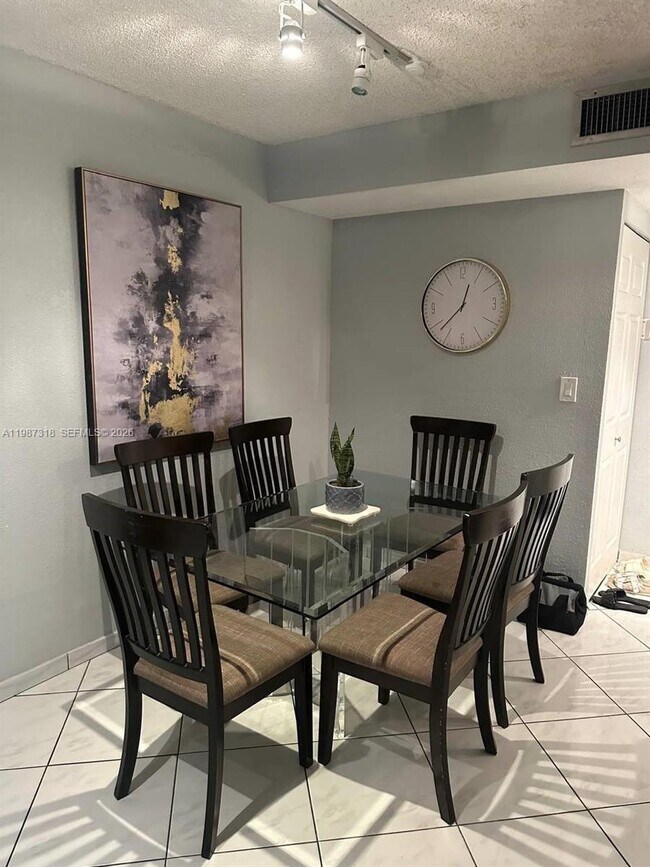 Building Photo - 250 174th St