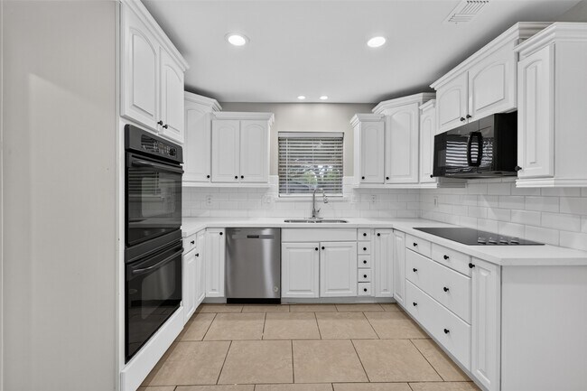 Building Photo - 1503 Shannon Valley Dr