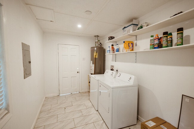 Building Photo - 1824 N 12th St