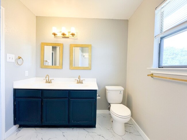 Building Photo - Available NOW!!!! This charming 2 story, 4...
