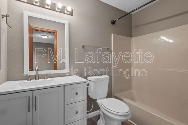 Building Photo - 5009 Trotter Dr