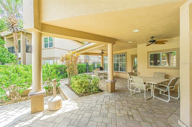 Building Photo - 858 Normandy Trace Rd