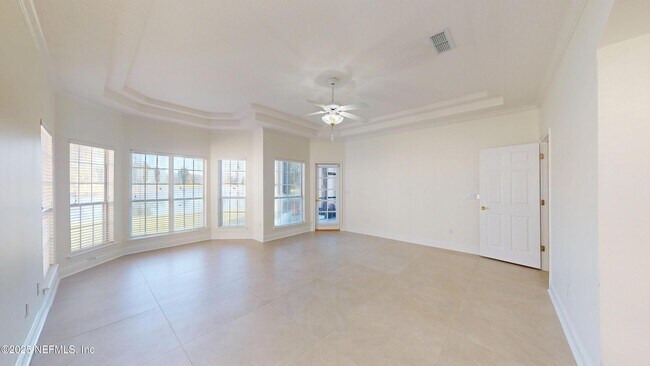 Building Photo - 10061 Vineyard Lake Rd E