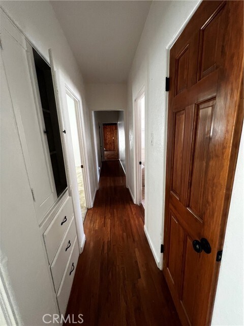 Building Photo - 484 W 25th St