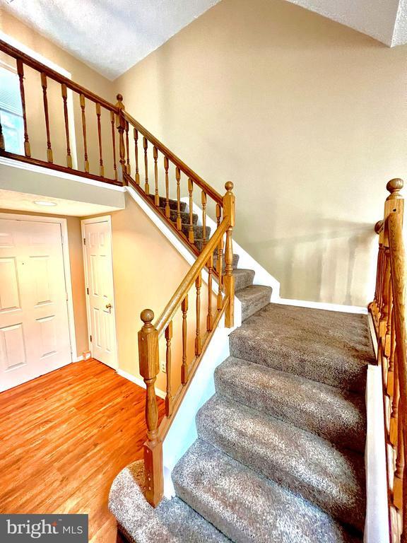 Building Photo - 4306 Lord Fairfax Ct