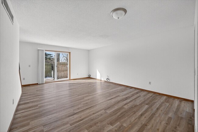 Building Photo - 2755-2761 Scarlet Oak