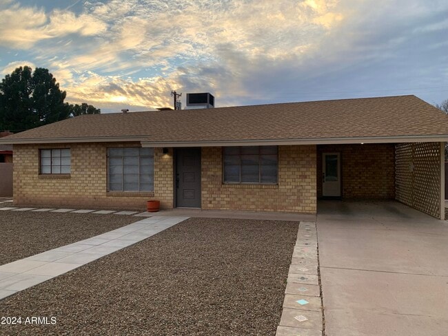 Primary Photo - 7526 N 17th Dr