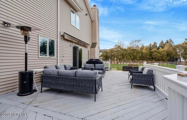 Building Photo - 28 Musket Ln