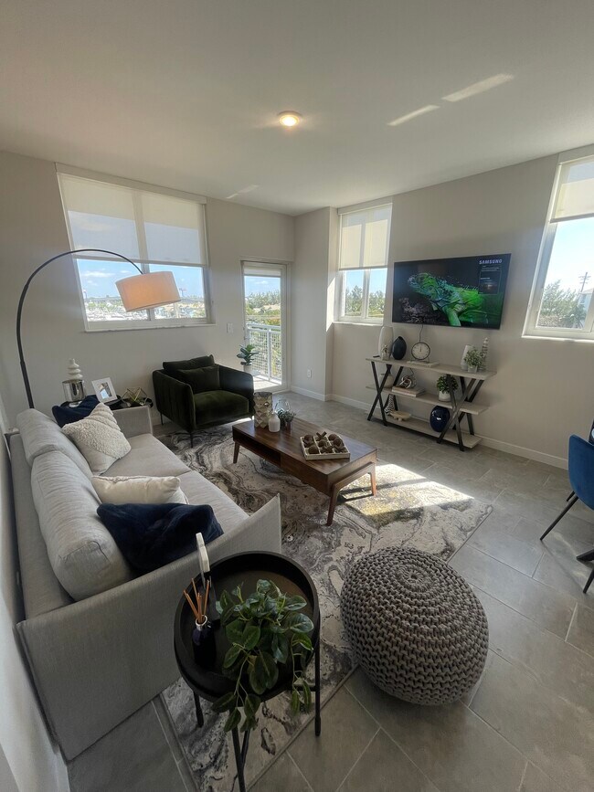 Primary Photo - 2351 SW 26th Ave