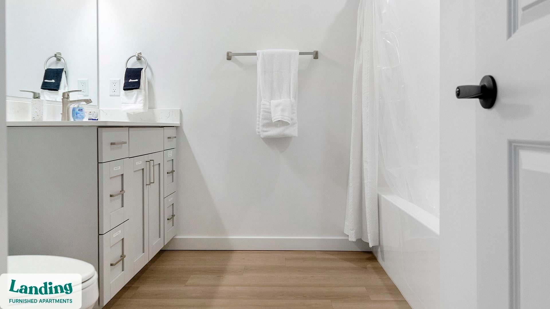 Building Photo - 650 N Main St