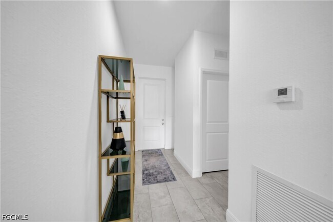 Building Photo - 6007 Kumquat Cir
