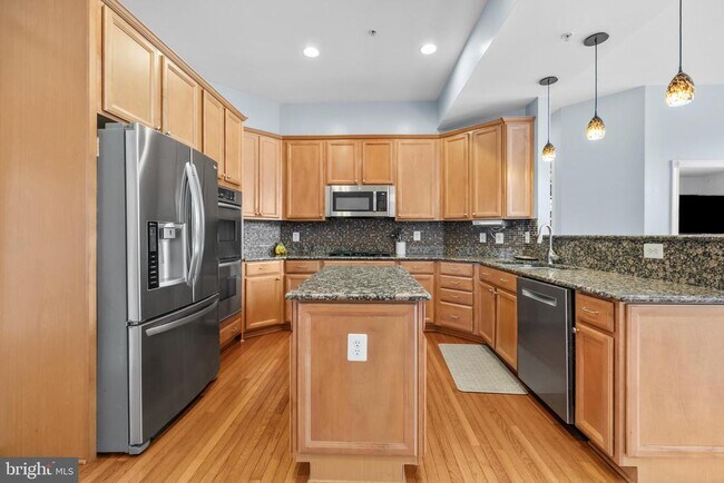 Building Photo - 5187 Brawner Pl