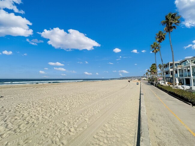 Building Photo - Beautiful 2BD/2BA Fully Remodeled w/ Reserved Parking & AC in Mission Beach!