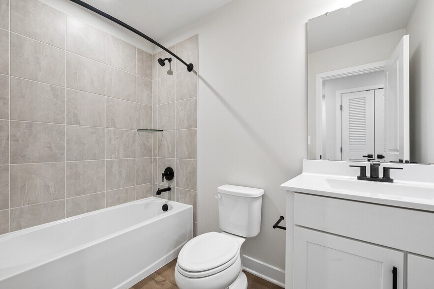 Building Photo - 473 Wild Poppy Dr