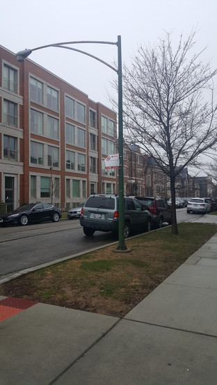 Building Photo - 1253 W Diversey Pkwy
