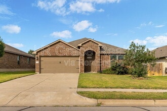 Building Photo - 3208 Beutel Rd