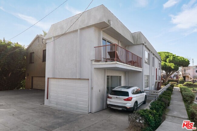 Building Photo - 2300 Grand Canal