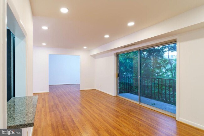 Building Photo - 12652 Dara Dr