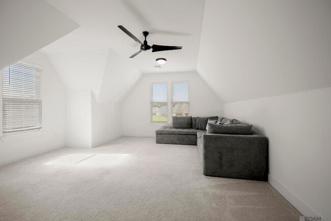 Building Photo - 39262 Bridge Path Ln