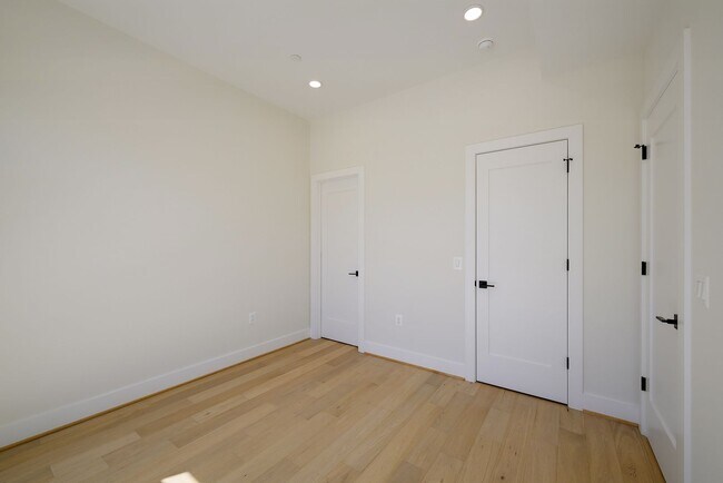 Building Photo - Modern Sophistication in NW/Friendship Heights - BRAND NEW 2BR/2BA w/ Private Parking