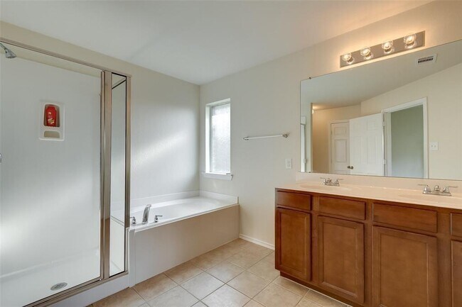 Building Photo - 8731 Sunny Gallop Dr