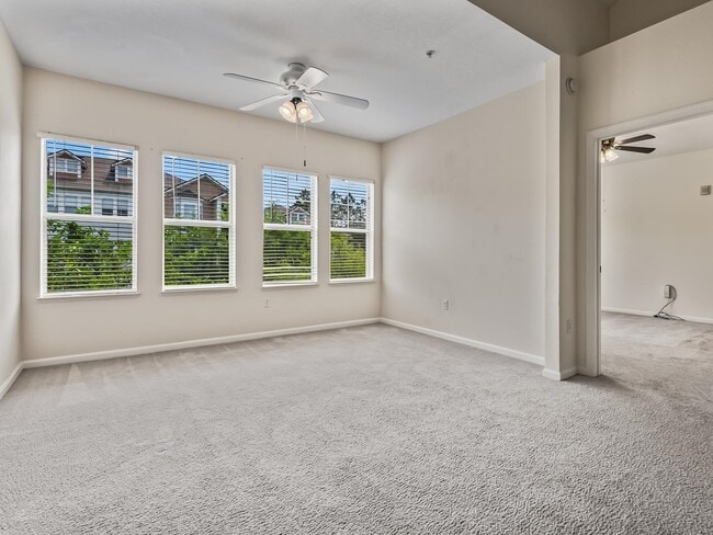 Building Photo - 2801 Chancellorsville Dr