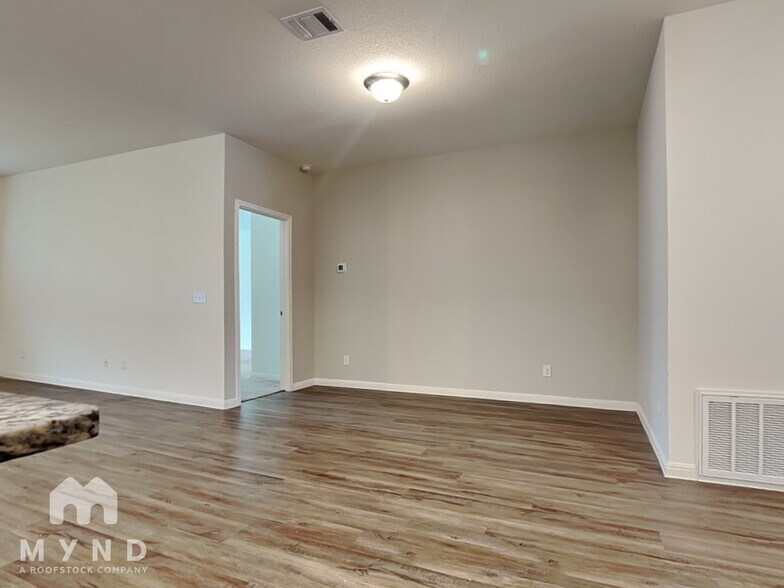 Building Photo - 13101 John Calhoun Dr