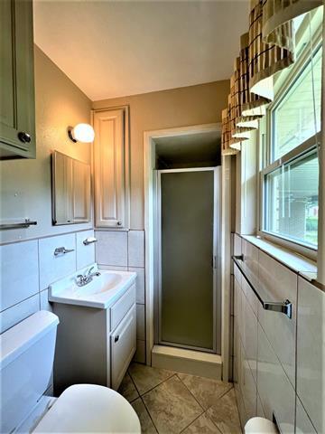 Building Photo - 6753 Briley Dr