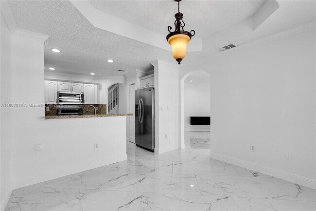 Building Photo - 14308 SW 120th Ct