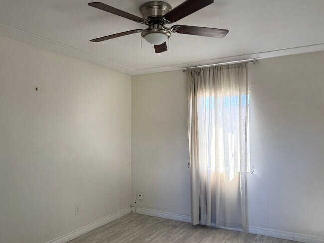 Building Photo - 2 bedrooms 1 bath home in San Diego