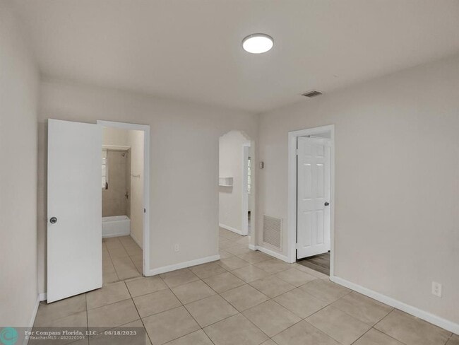 Building Photo - 535 NW 91st St