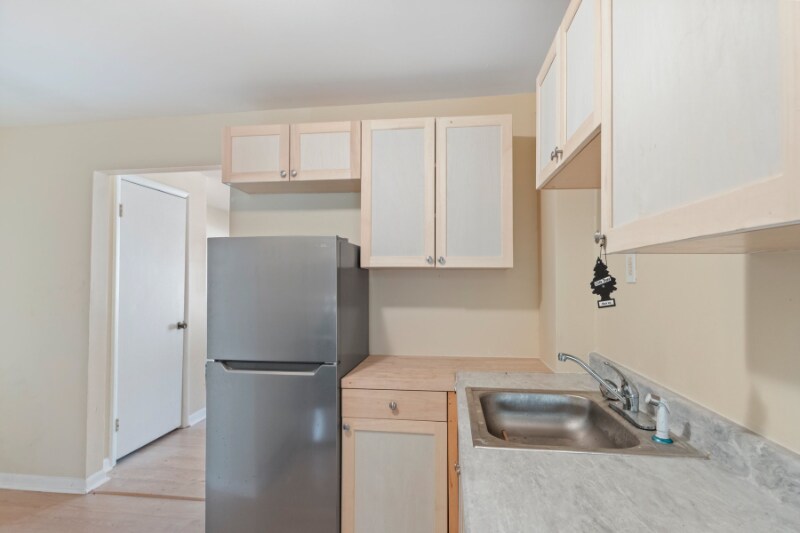 Building Photo - 426 Jonathan St