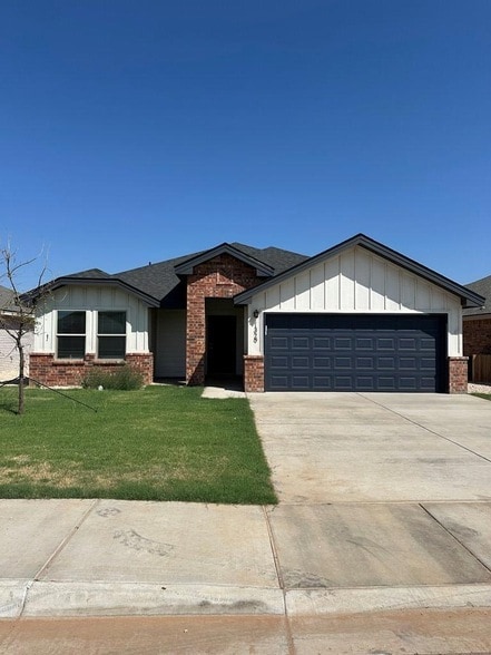 Building Photo - 1329 Bajada St