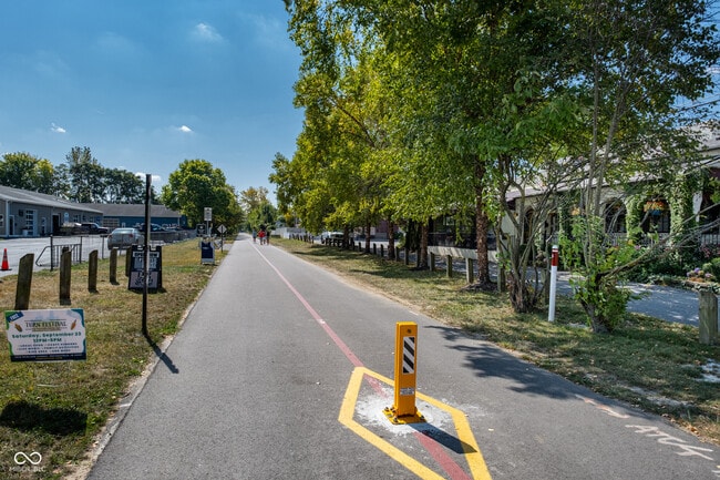 Building Photo - 5348 Winthrop Ave