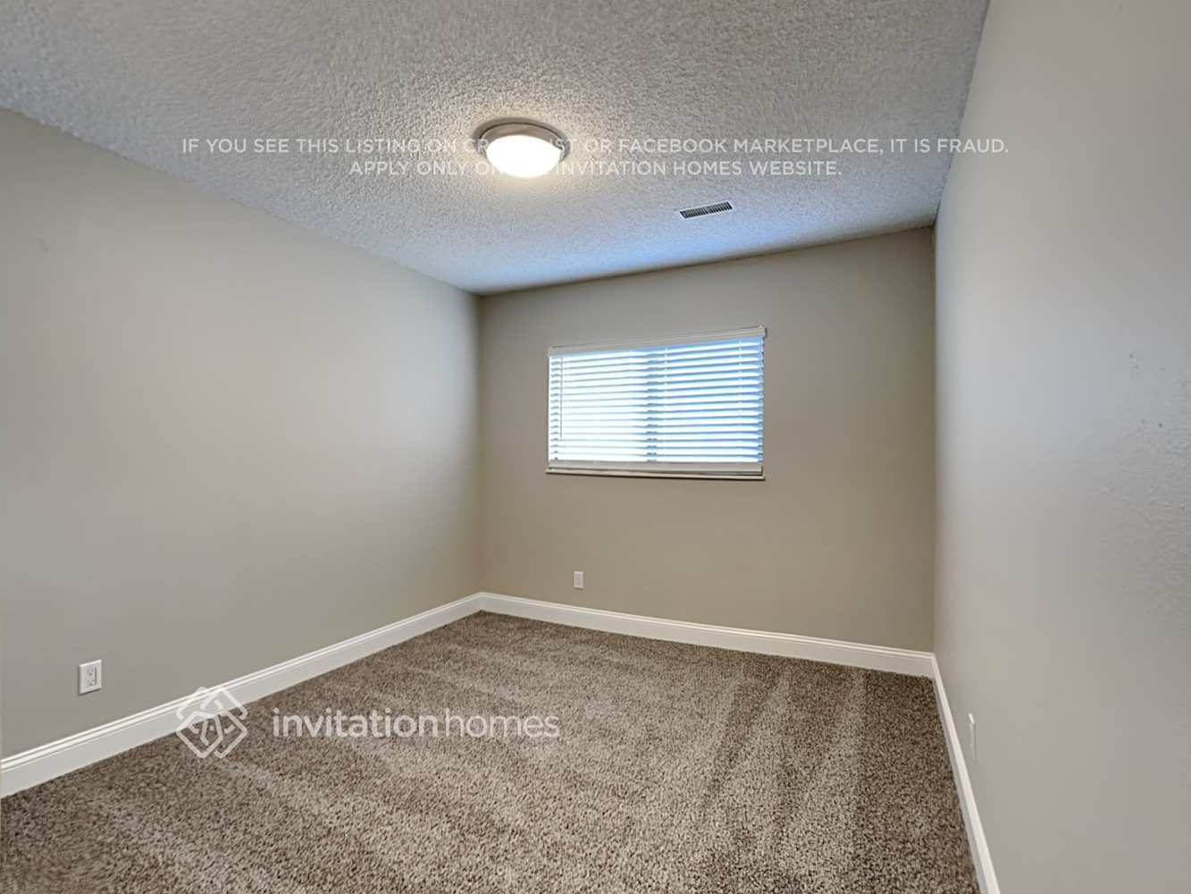 Building Photo - 4060 Charro Dr