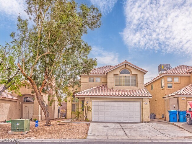 Primary Photo - 1051 Overture Dr
