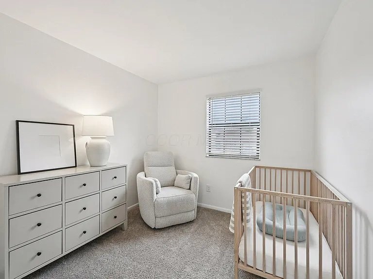 Building Photo - 2108 Willow Run Rd