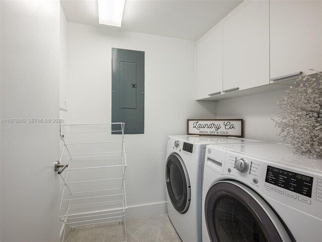 Building Photo - 3535 S Ocean Dr