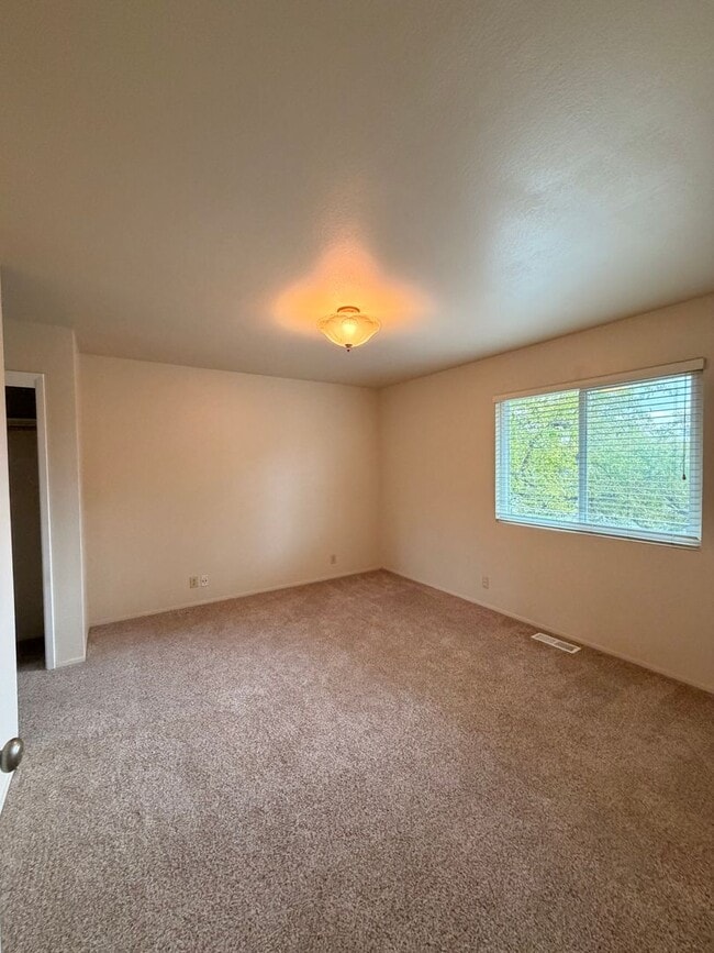 Building Photo - 4235 Grace St