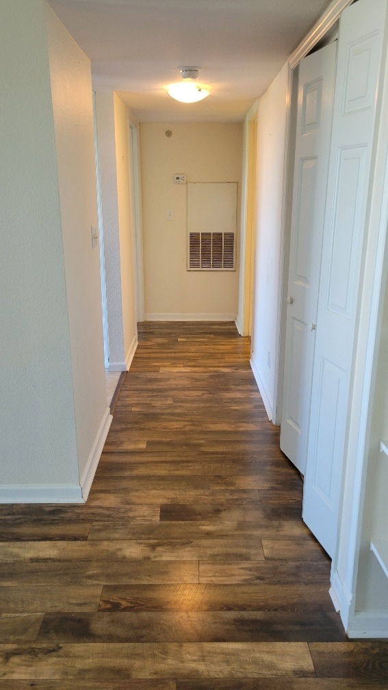 Building Photo - 700 Daniel Ellis Dr