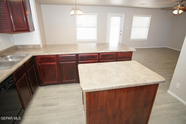 Building Photo - 11608 Mocha Dune Dr