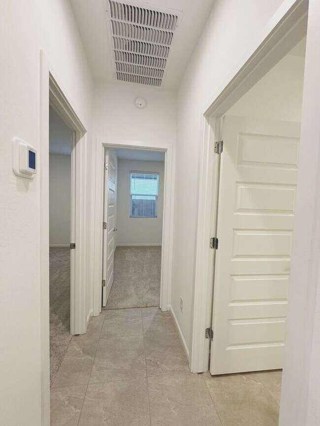 Building Photo - New 3 Bedroom 2 Bath Home at Western Gardens!