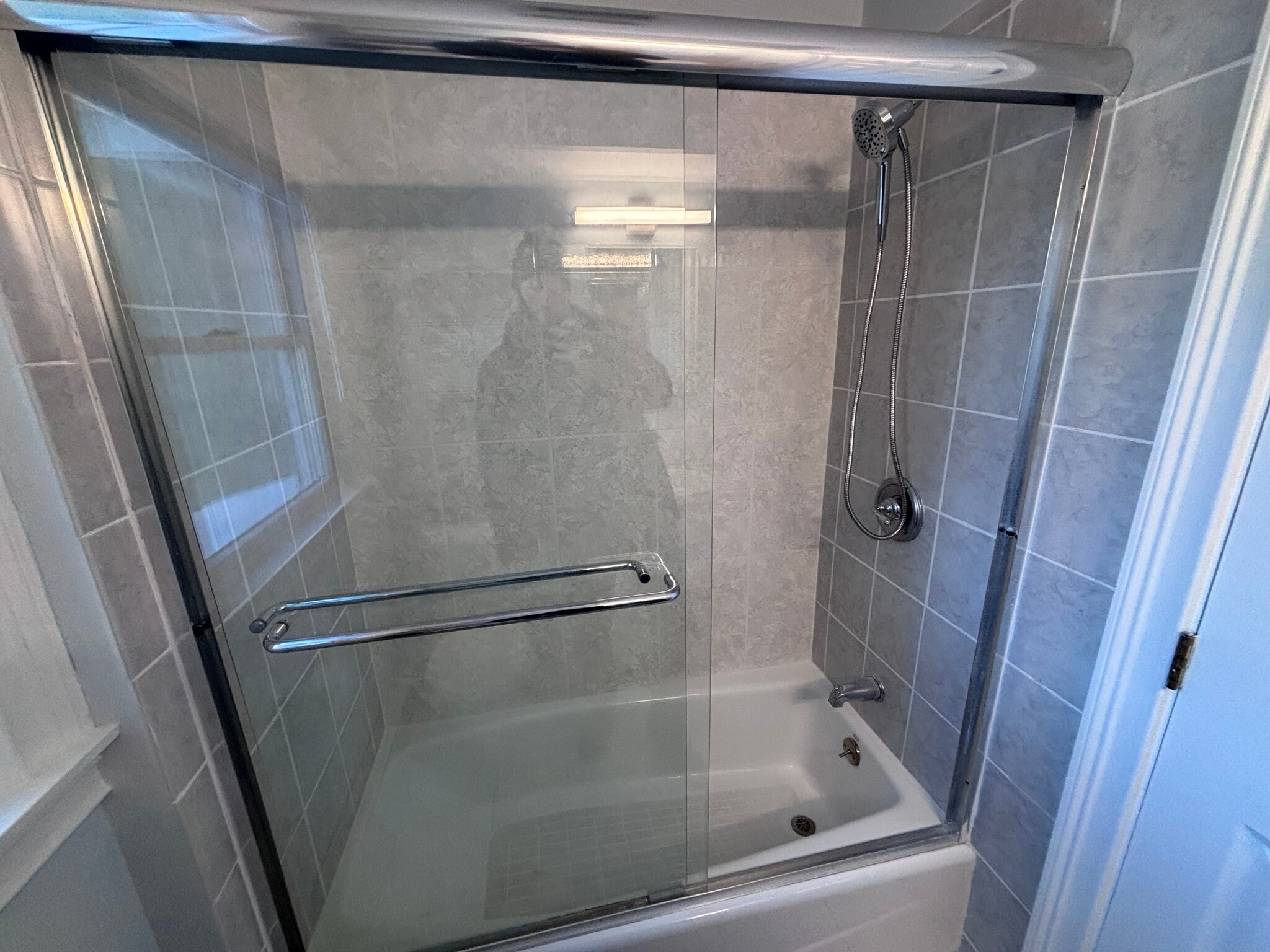 Building Photo - 101 Ponus Ave