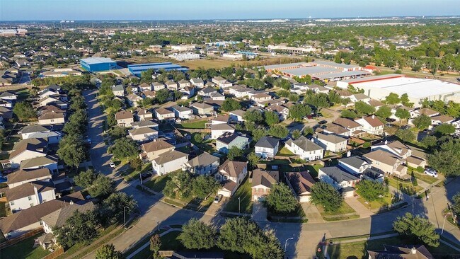 Building Photo - 18110 Rexine Ln