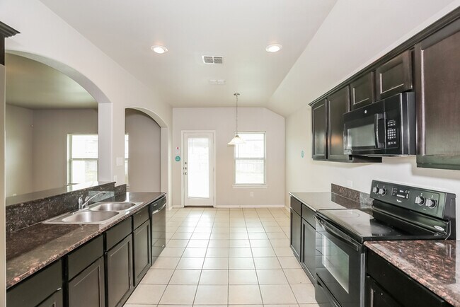 Building Photo - 9132 Abaco Way