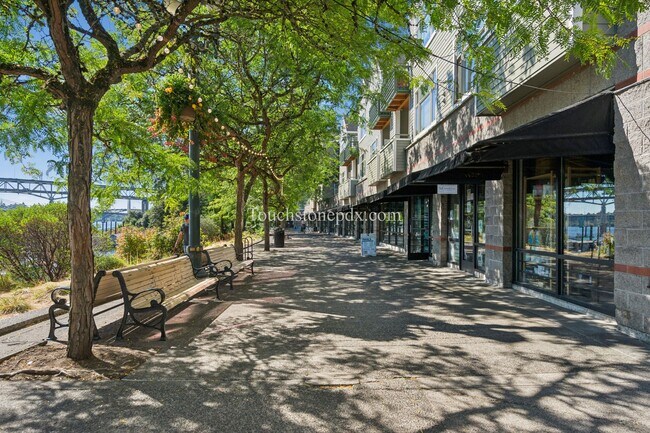 Building Photo - 1630 S Harbor Way